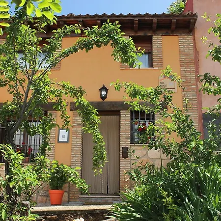 Hétvégi ház La Caseja De Ayllón